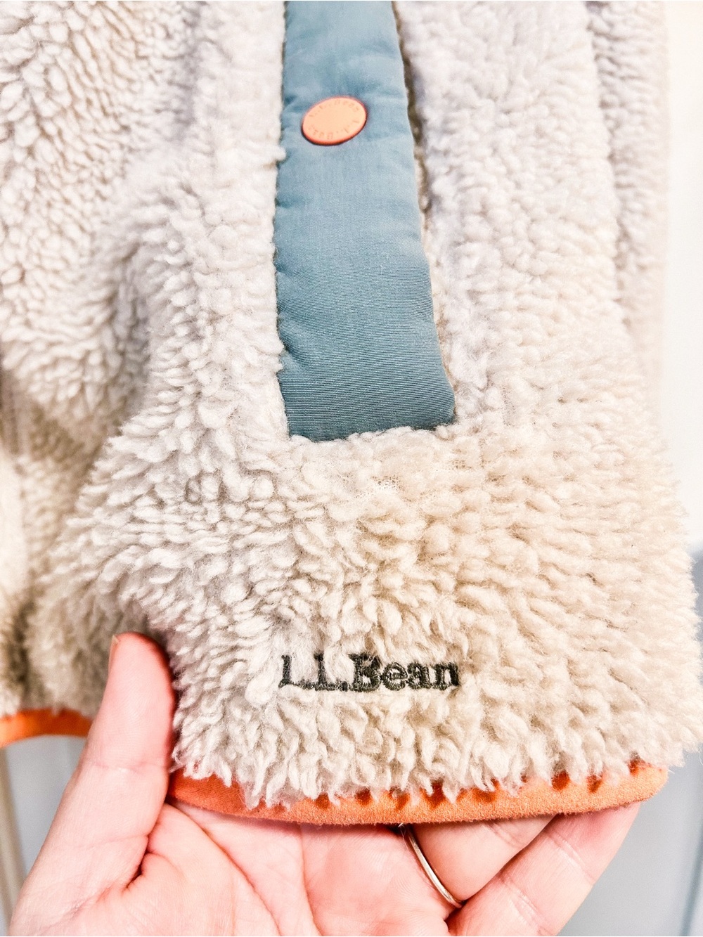 L.L. Bean Sherpa Pullover Cream, Sage Green, Salmon - Size Medium - EUC - Picture 5 of 8
